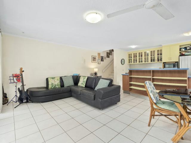 Your dream beachside apartment!