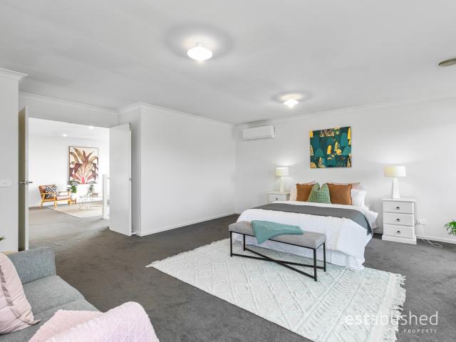 Your Dream Family Haven Awaits!