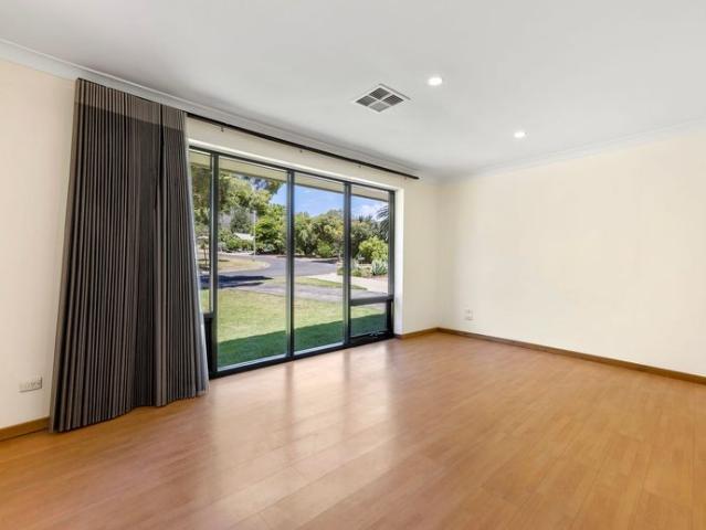 Your Dream Family Home in Peaceful Location!