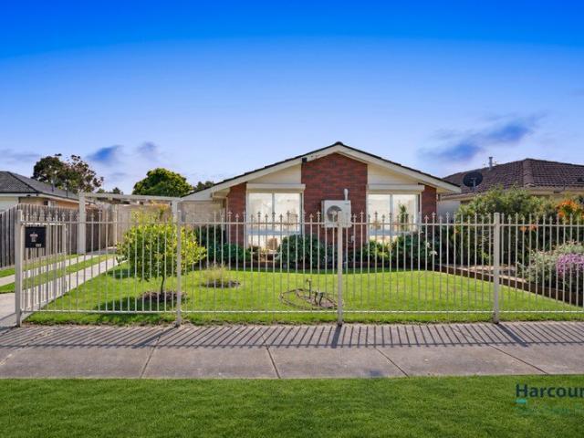 YOUR DREAM HOME AWAITS AT 48 APPIAN DRIVE, ALBANVALE!