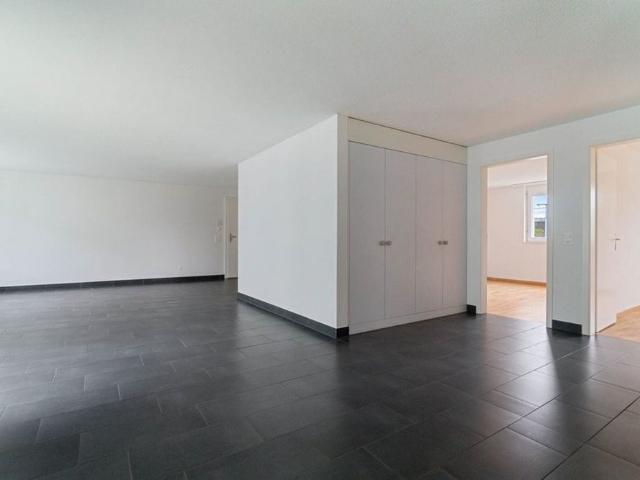 Your family happiness attractive apartment close to the city