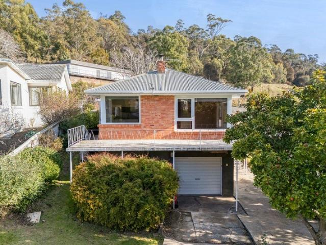 Your Gateway to the Cataract Gorge
