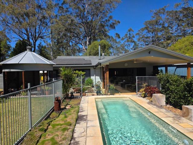 Your Hampton Lifestyle Awaits Space, Pool & Entertaining