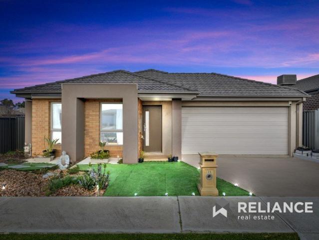 Your Harkness Sanctuary Awaits: Modern 4BR Living Made Easy in Willandra Estate!