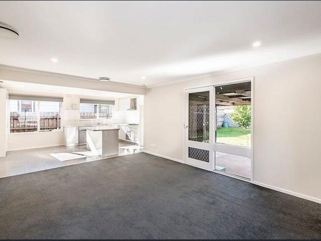 Your Ideal Rental Opportunity Awaits at 20 McLaren Avenue!
