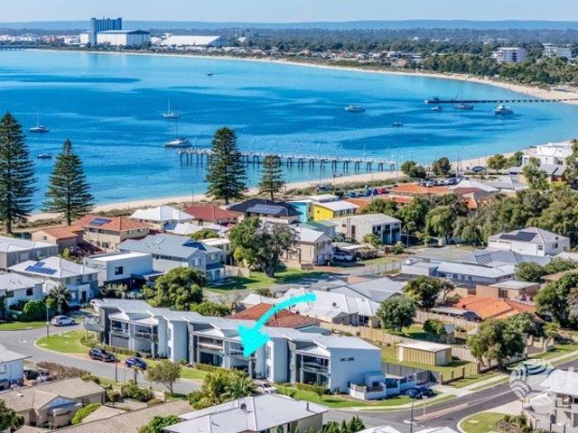 YOUR LOCK & LEAVE COASTAL LIFESTYLE STARTS HERE