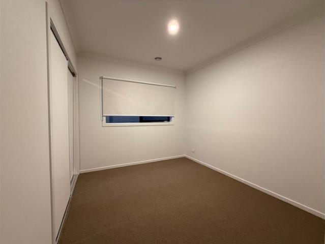 Your Perfect Family Home in Clyde North’s Heart 6 Plume St, Clyde North VIC 3978