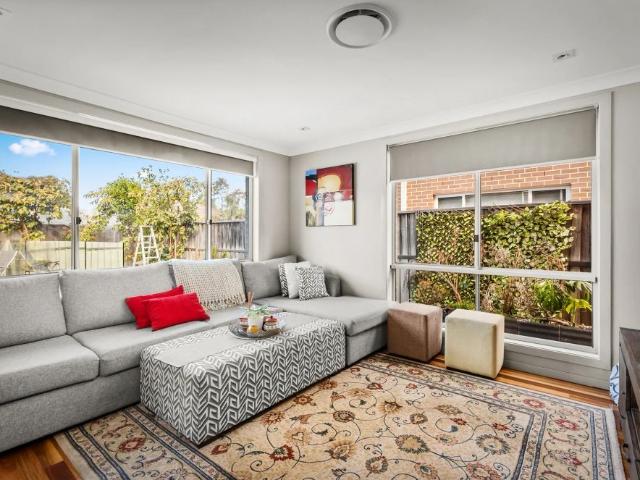 Your Perfect Home with a Stunning Swimming Pool!