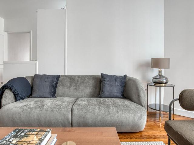 Your Perfect Parisian Retreat: Stylish 2BR Apartment, Paris Amsterdam Apartments for Rent