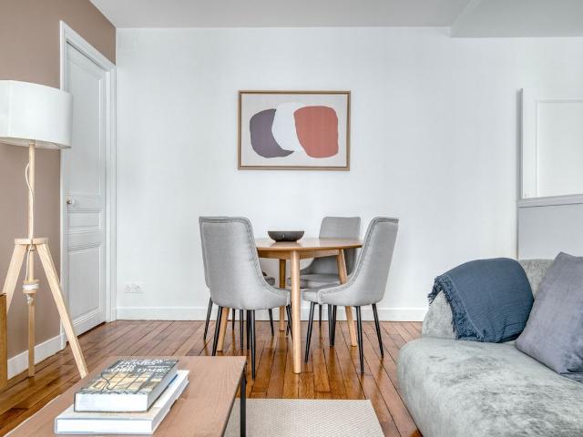 Your Perfect Parisian Retreat: Stylish 2BR Apartment, Paris Amsterdam Apartments for Rent