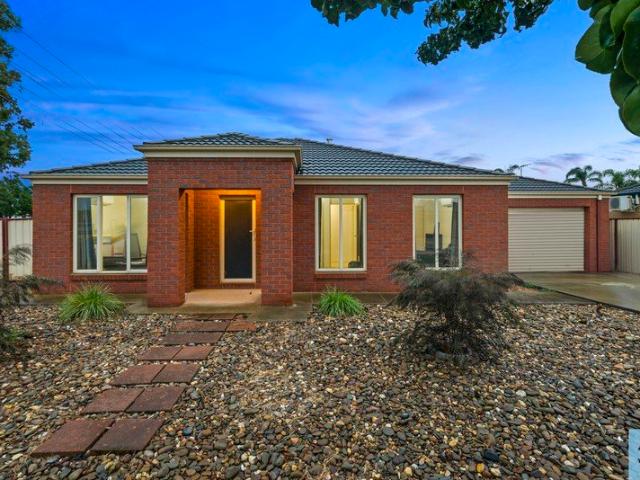Your Perfect Retreat: Spacious Three Bedroom Townhouse