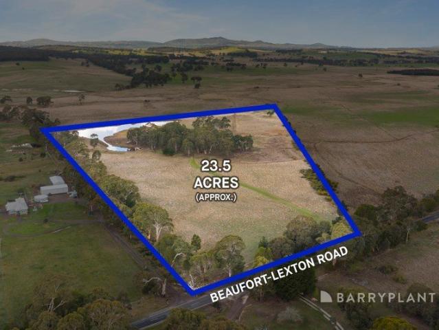 Your private 23.5 Acre Retreat Starts Here