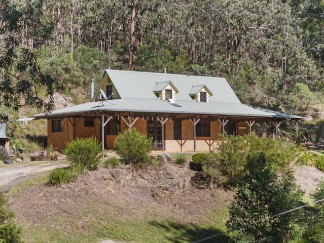 Your Private Country Escape in the Heart of the Macdonald Valley