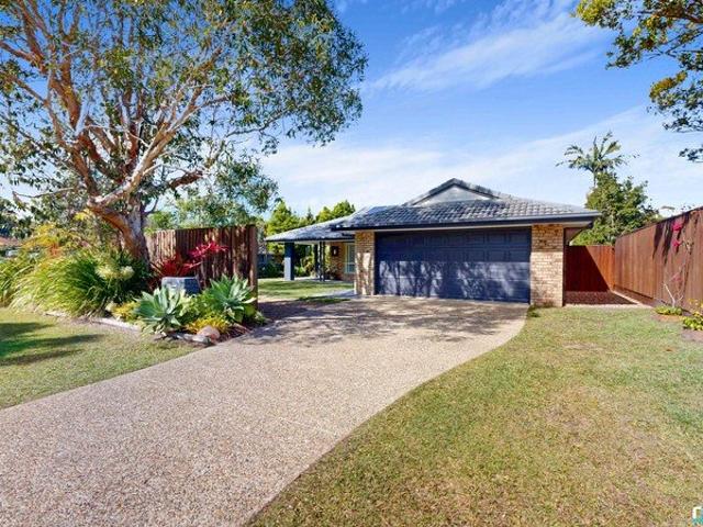 Your Private Family Oasis in a Peaceful Cul de Sac