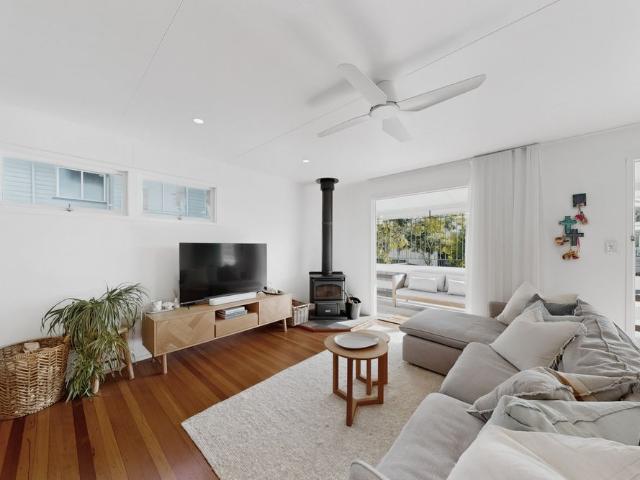 Your Private Family Oasis with Pool & Parkland Access