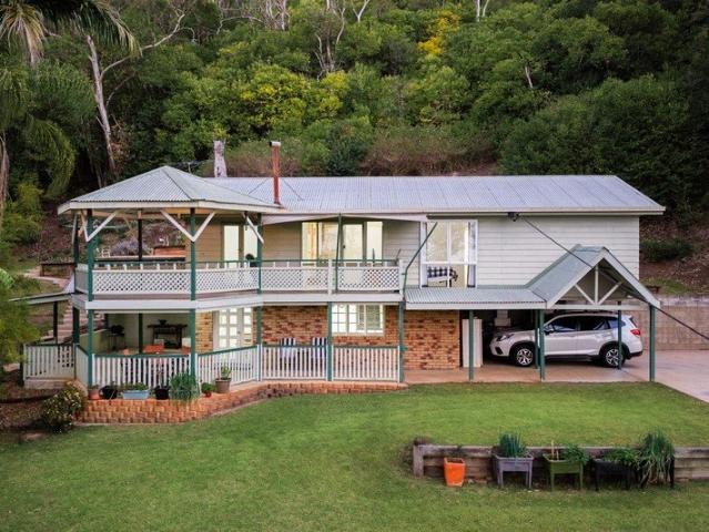 Your Private Sanctuary Among the Trees!