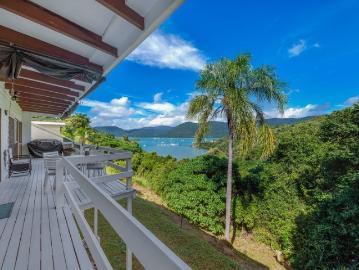 Your Private Shute Harbour Sanctuary Awaits