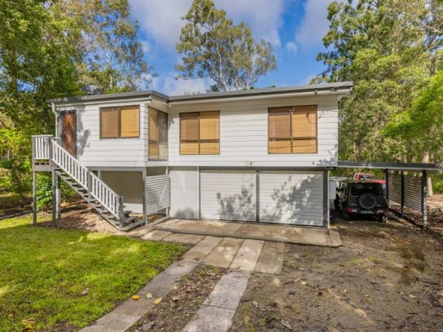 Your Private Quarter Acre Sanctuary Awaits in Beautiful D'Aguilar!