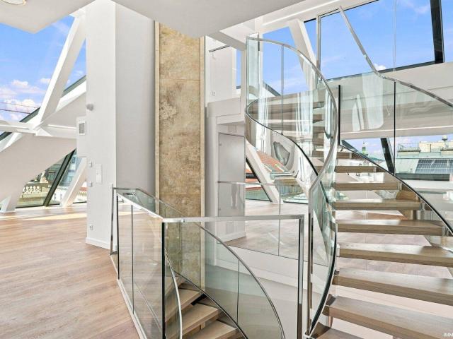 Your Private Residence Above Vienna – Luxus Penthouse mit Rooftop Pool & Privatlift in 1010 Wien