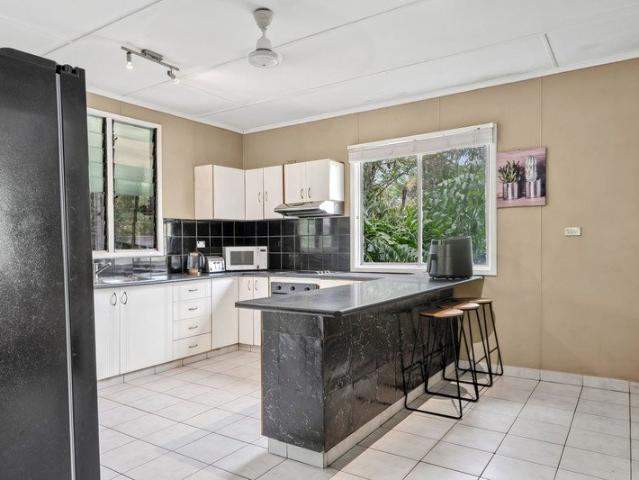 Your Private Tropical Escape with Space to Live & Entertain