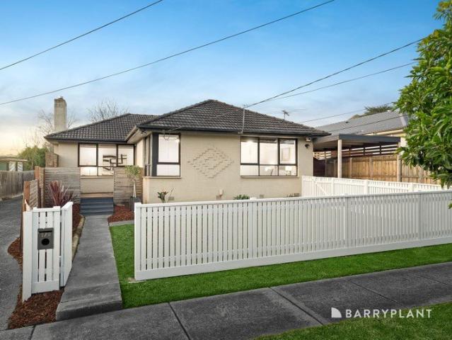 Your Renovated Haven in a Prime Location!