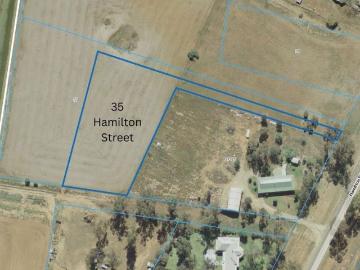Your Residential Rural Dream Block Awaits. Just Seconds from Town
