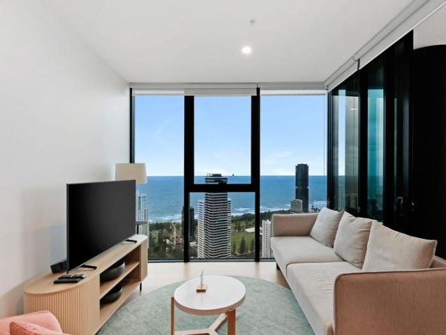 YOUR STAR RESIDENCE AWAITS! 2 Bed 2 Bath Ocean View, Wifi & Foxtel Included