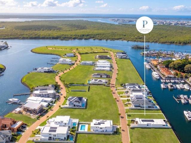 Your Sanctuary Cove Waterfront Canvas Awaits
