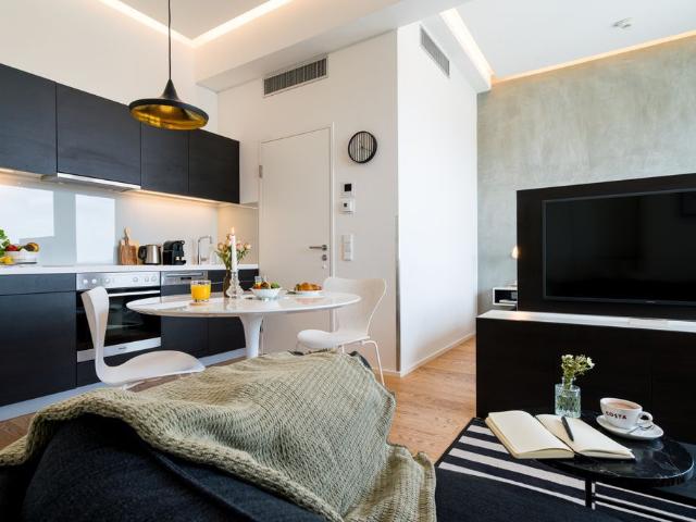Your tiny retreat in Vienna bright space miracle on Triester Straße close to public transport, Vienna Amsterdam Apartments for Rent