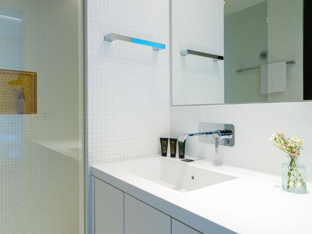 Your tiny retreat in Vienna bright space miracle on Triester Straße close to public transport, Vienna Amsterdam Apartments for Rent