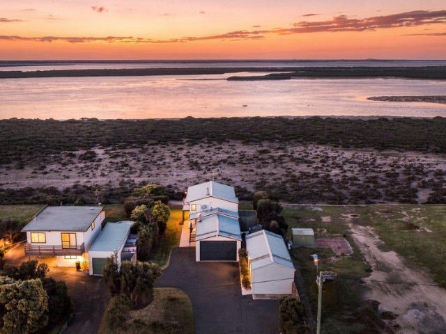 Your Waterfront Escape Awaits!