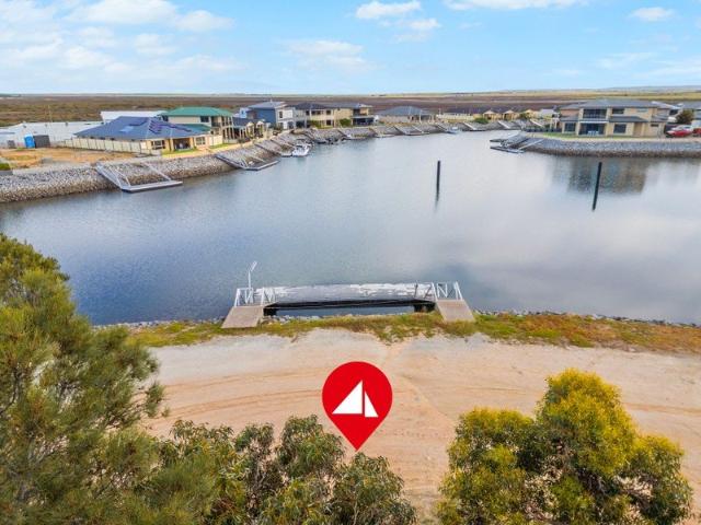 Your Waterfront Lifestyle Starts Here