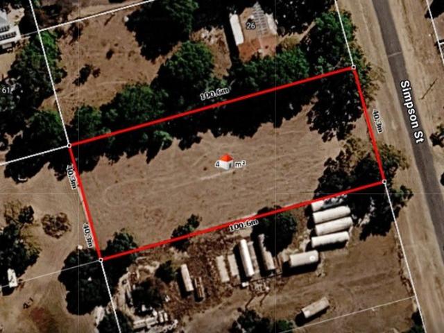 Your 1 Acre Right In Town Ready to Build!