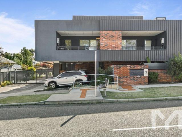 You're Invited to. Stylish Living in the Heart of Hilton