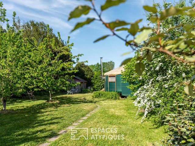 Yourte contemporaine au coeur des Alpes Mancelles