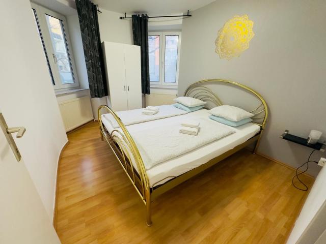 YourTemporaryApartment #1200 Vienna + Parking/Highway/U6 Subway