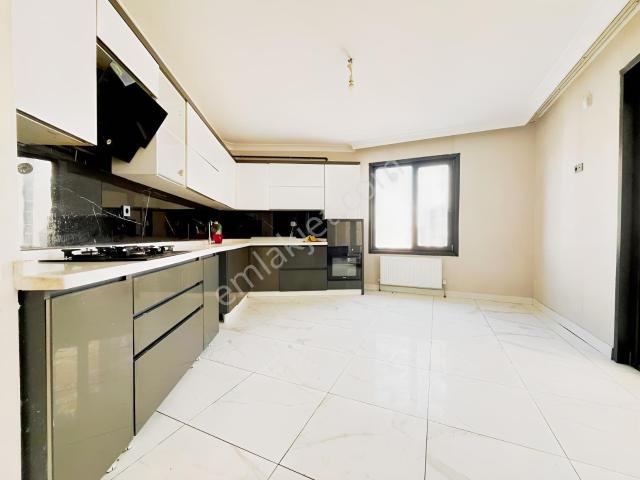 yozgat Bulvarı Paraleli Site İçerisinde sosyal Donatılı 4+1