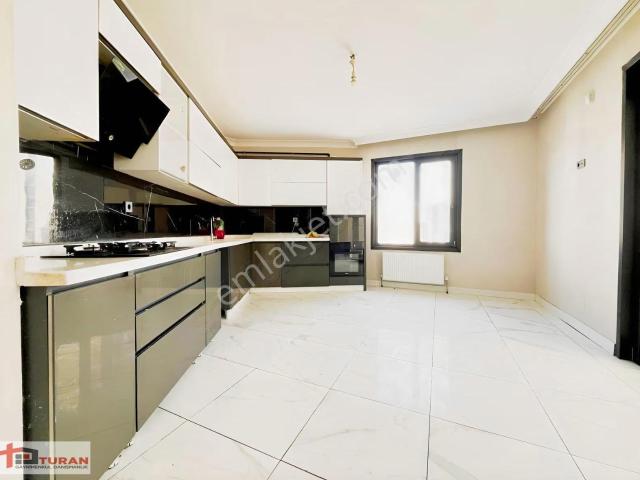 yozgat Bulvarı Paraleli Site İçerisinde sosyal Donatılı 4+1