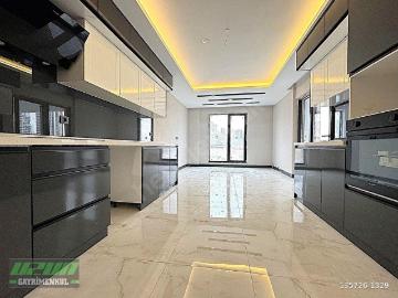 YOZGAT BULVARI YAKINI 4+1 200M2 İSKANLI OTURUMA HAZIR ACİL. !