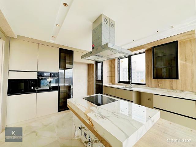 YOZGAT BULVARI'NIN EN GÖZDE SİTESİNDE LÜKS 4+1 SATILIK DAİRE