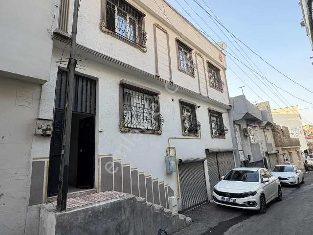 Ymz Den Satılık 3 Katlı Müstakil Ev