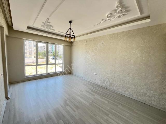Ymz Den Satılık 2+1 Lüx Yerden Isıtma Küba Cami Civarı Düzlükte