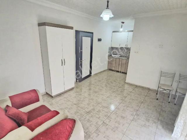 Ymz'den Deniz Mahallesinde Kiralık Cadde Üstü Ferah Konumda 1+1
