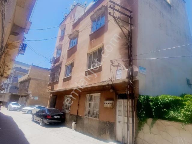 Ymz'den İstiklal Mahallesi'nde 4 Katlı Müstakil Ev