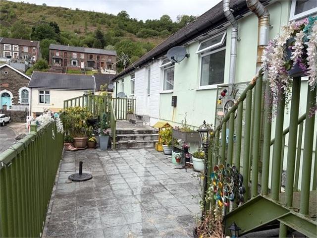 Ynyshir Road, Ynyshir, Porth CF39, 2 bed flat to rent, £675 pcm | PrimeLocation