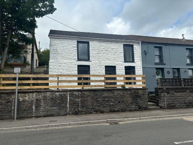 Ystrad Road, Pentre CF41, 3 bed end terrace house to rent, £800 pcm | PrimeLocation