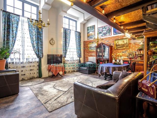 Klimatyczny loft z antresolą 118 m² w Żyrardowie komfort i styl