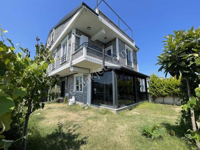 Yrc'den Kış Bahçeli jakuzili Ultra Geniş Kullanım Müstakil Villa