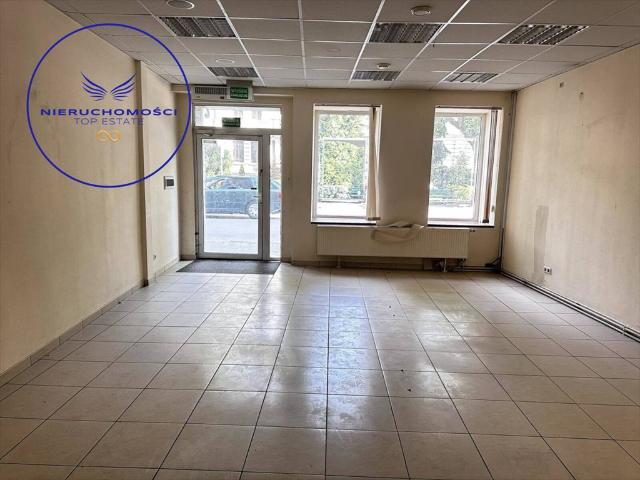 Lokal usługowy przy Sądzie Rejonowym w Żywcu, 90 m²