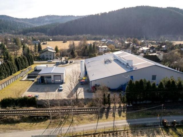 Żywiecka 3 865 m², Pewel Mała